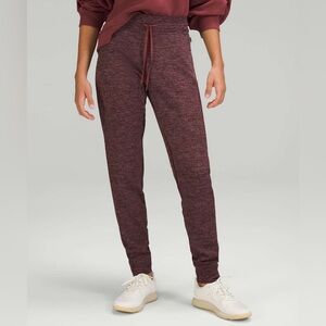 Lululemon Engineered Warmth Jogger Mulled Wine Size 6